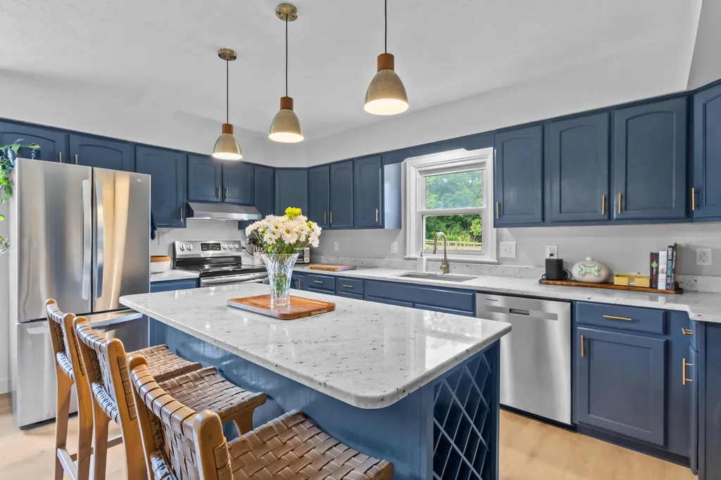 4042 Whitemark Court Lexington KY 40516