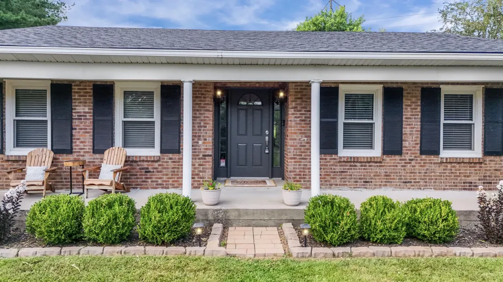 4042 Whitemark Court Lexington KY 40516
