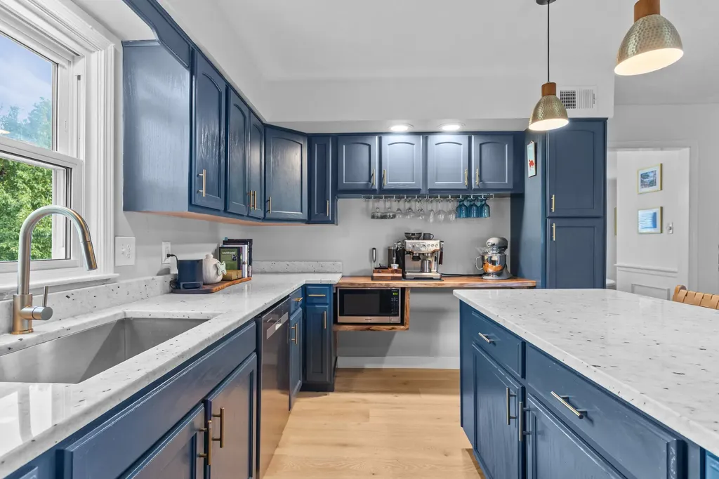 4042 Whitemark Court Lexington KY 40516