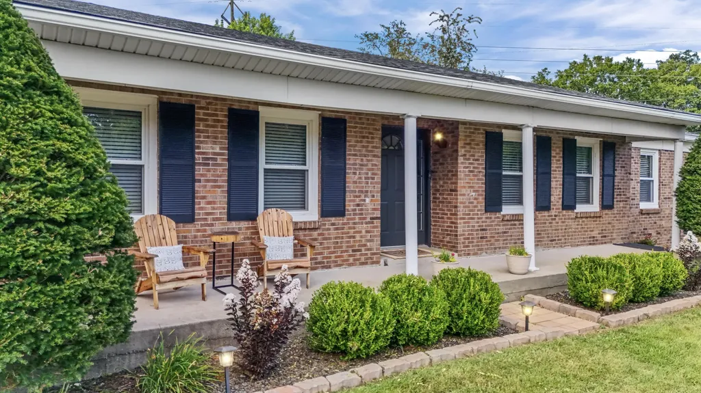 4042 Whitemark Court Lexington KY 40516