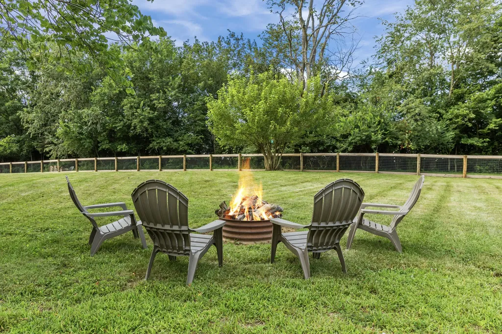 4042 Whitemark Court Lexington KY 40516