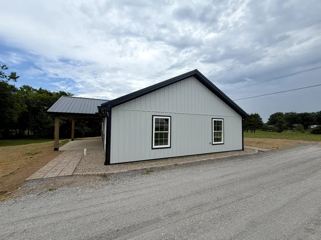 111 Crestview Lane Cadiz KY 42211