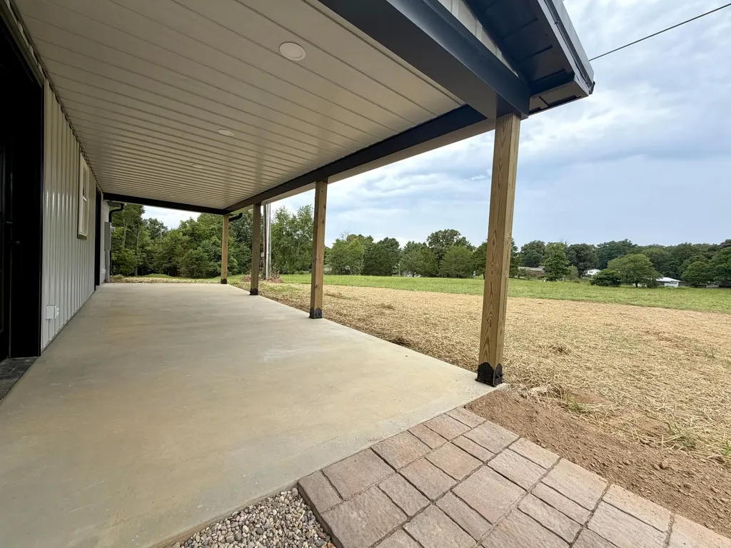 111 Crestview Lane Cadiz KY 42211