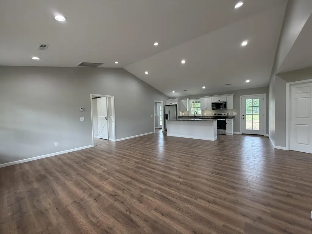 111 Crestview Lane Cadiz KY 42211