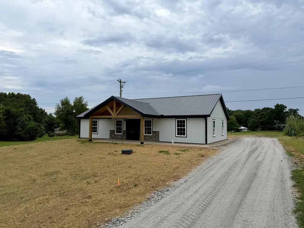 111 Crestview Lane Cadiz KY 42211