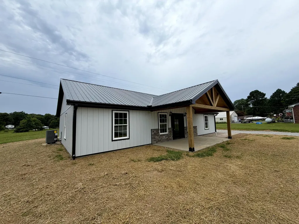 111 Crestview Lane Cadiz KY 42211