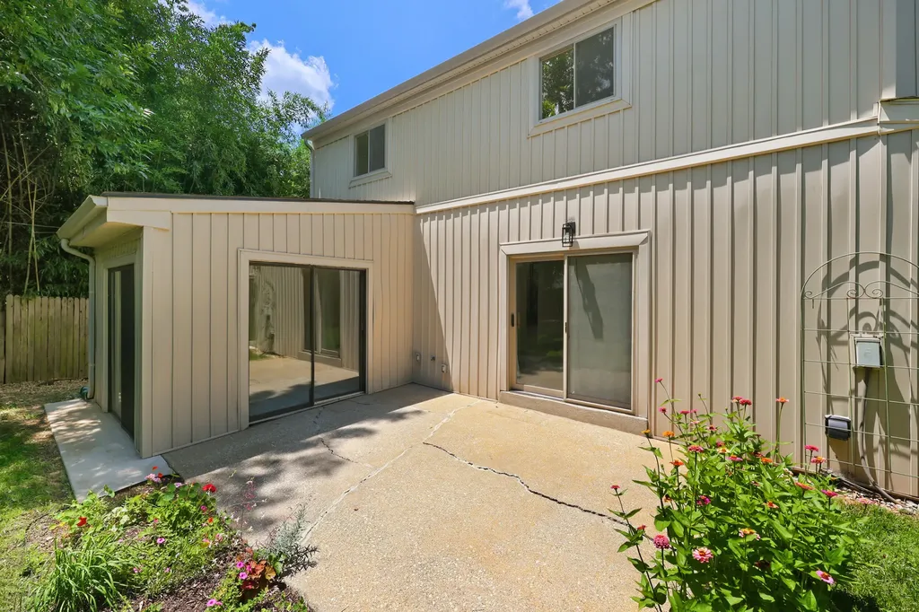 3512 Winding Drive Lexington KY 40517