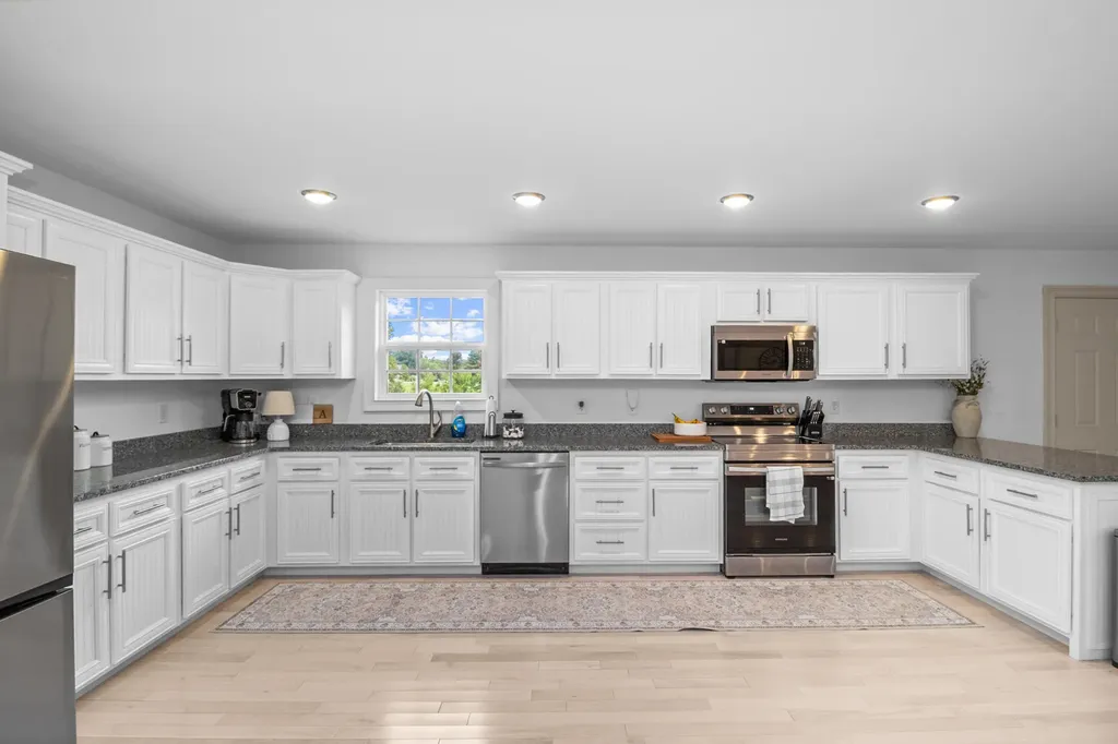188 Cloyd Drive London KY 40741