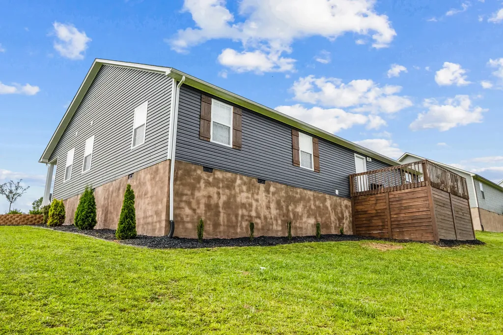 188 Cloyd Drive London KY 40741