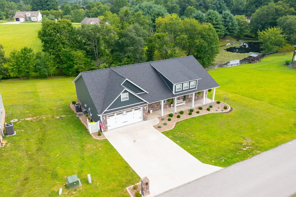188 Cloyd Drive London KY 40741
