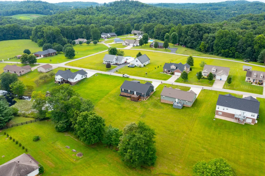 188 Cloyd Drive London KY 40741