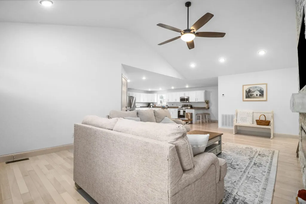 188 Cloyd Drive London KY 40741