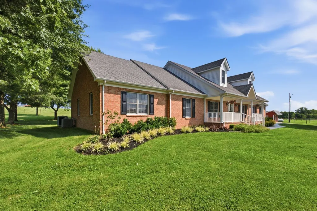 1006 Sebree Road Stamping Ground KY 40379
