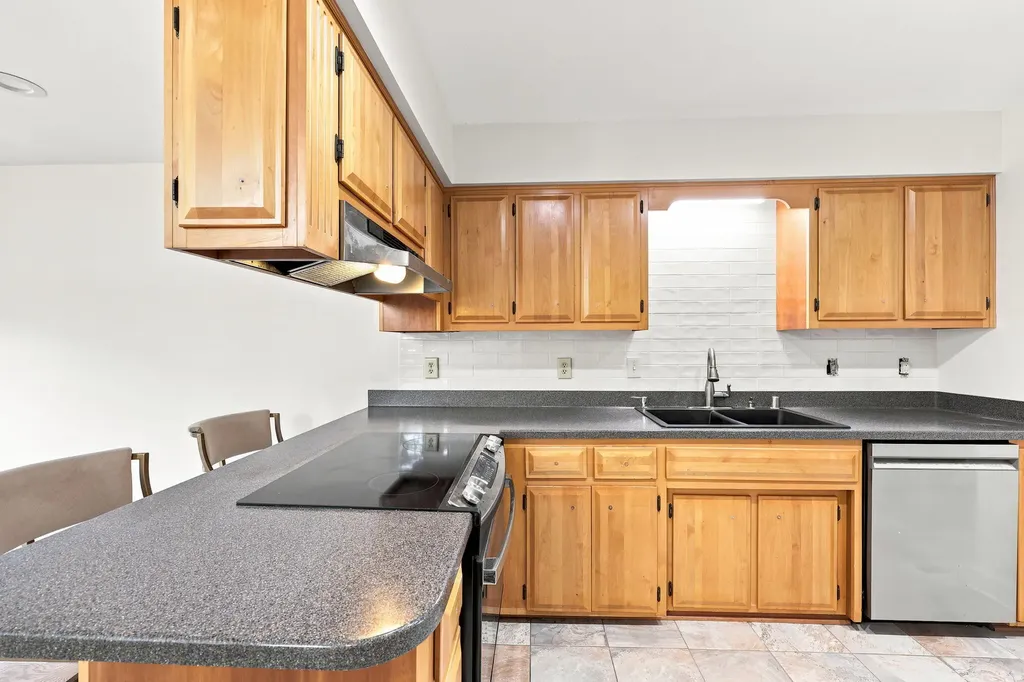 2208 Stone Garden Lane Lexington KY 40513