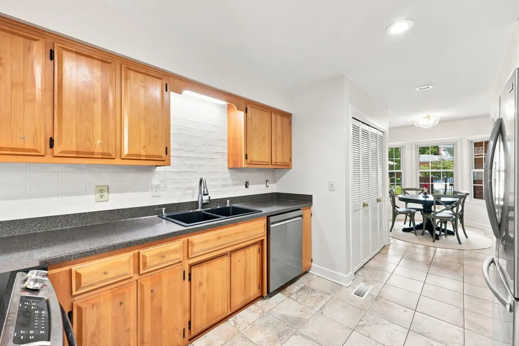 2208 Stone Garden Lane Lexington KY 40513