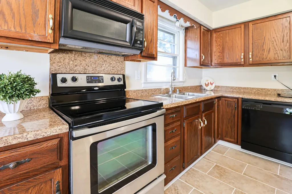 3033 Harrison Street Paducah KY 42001