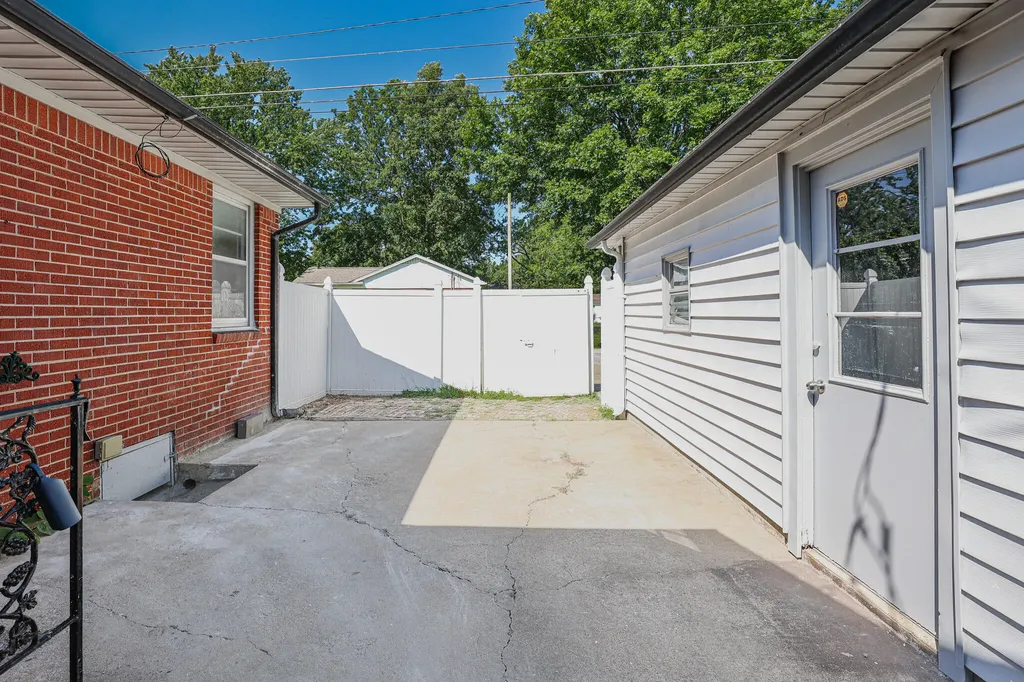 3033 Harrison Street Paducah KY 42001