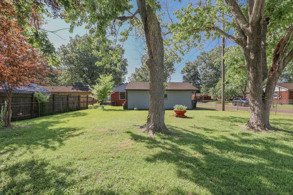 3033 Harrison Street Paducah KY 42001