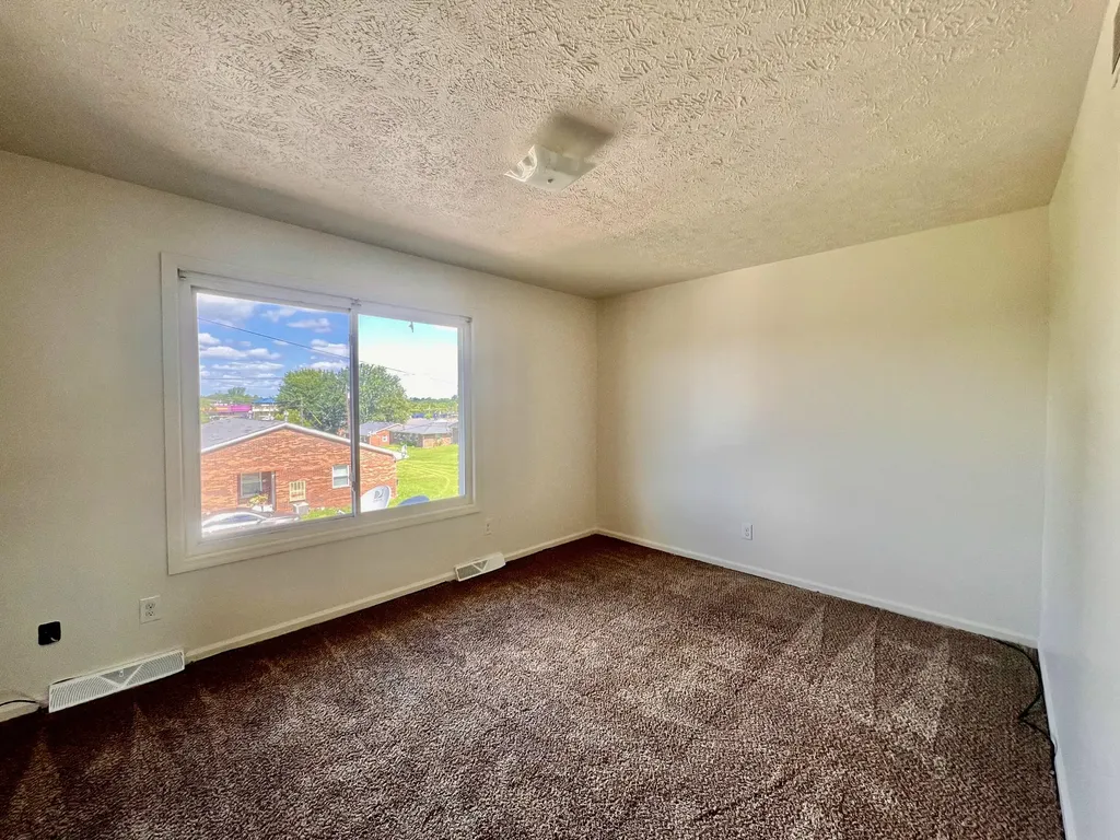 443 Oxford Drive Winchester KY 40391