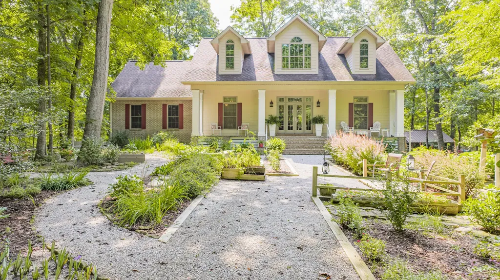 1560 Bell Phipps Road Monticello KY 42633