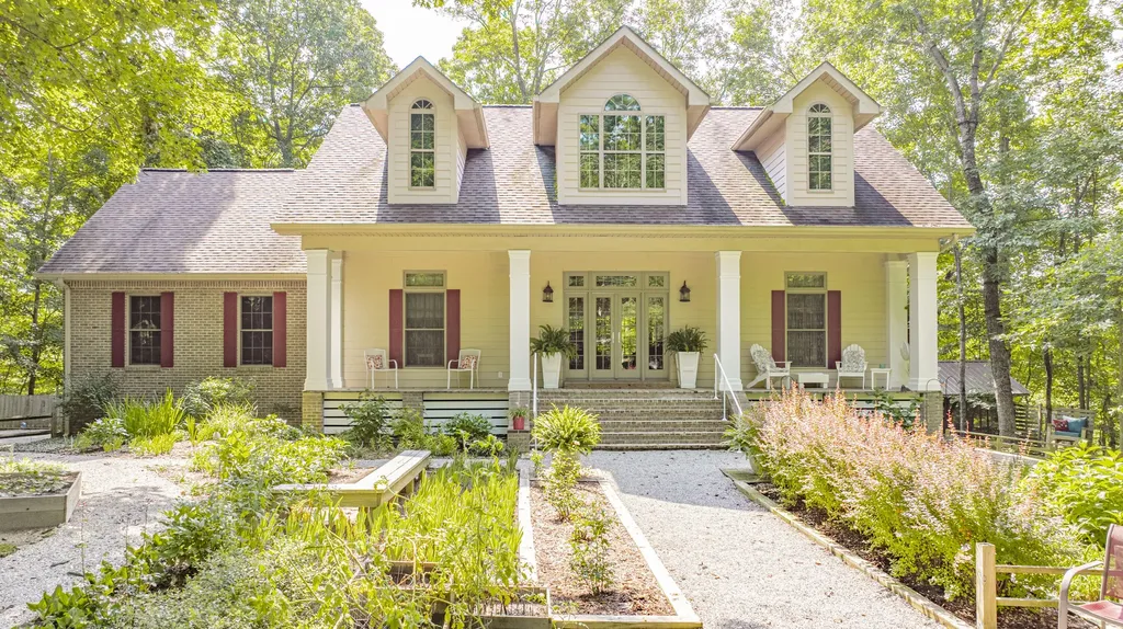 1560 Bell Phipps Road Monticello KY 42633