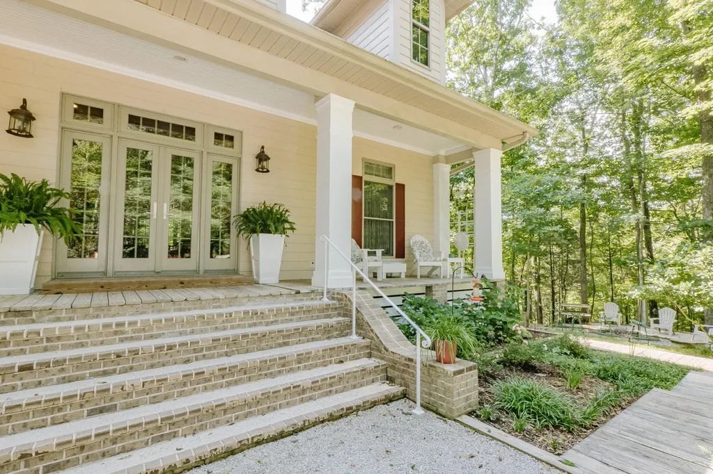 1560 Bell Phipps Road Monticello KY 42633