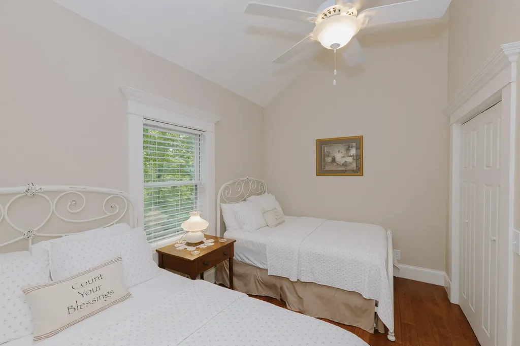 1560 Bell Phipps Road Monticello KY 42633