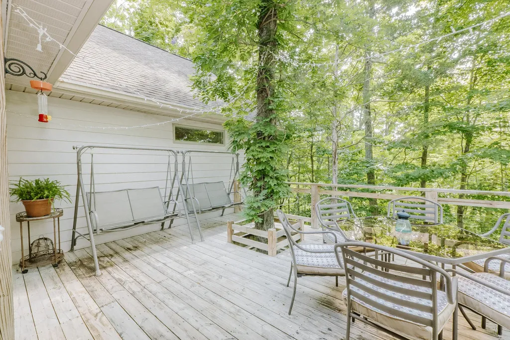 1560 Bell Phipps Road Monticello KY 42633
