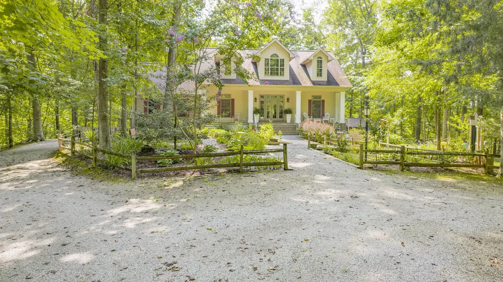1560 Bell Phipps Road Monticello KY 42633