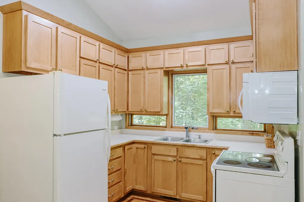 1560 Bell Phipps Road Monticello KY 42633