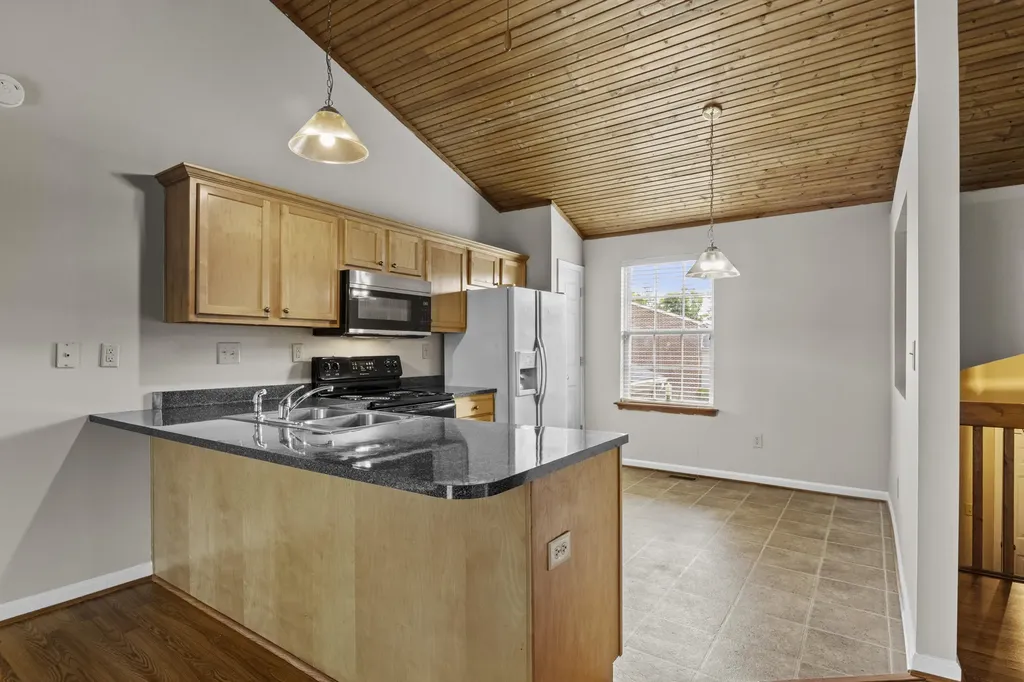 3533 Lochdale Terrace Lexington KY 40514