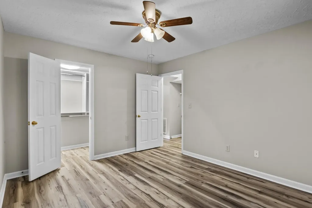 3533 Lochdale Terrace Lexington KY 40514
