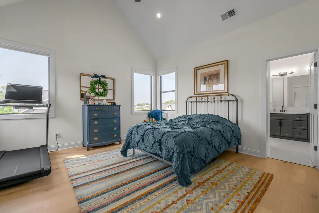 602 Trinity Lane Versailles KY 40383