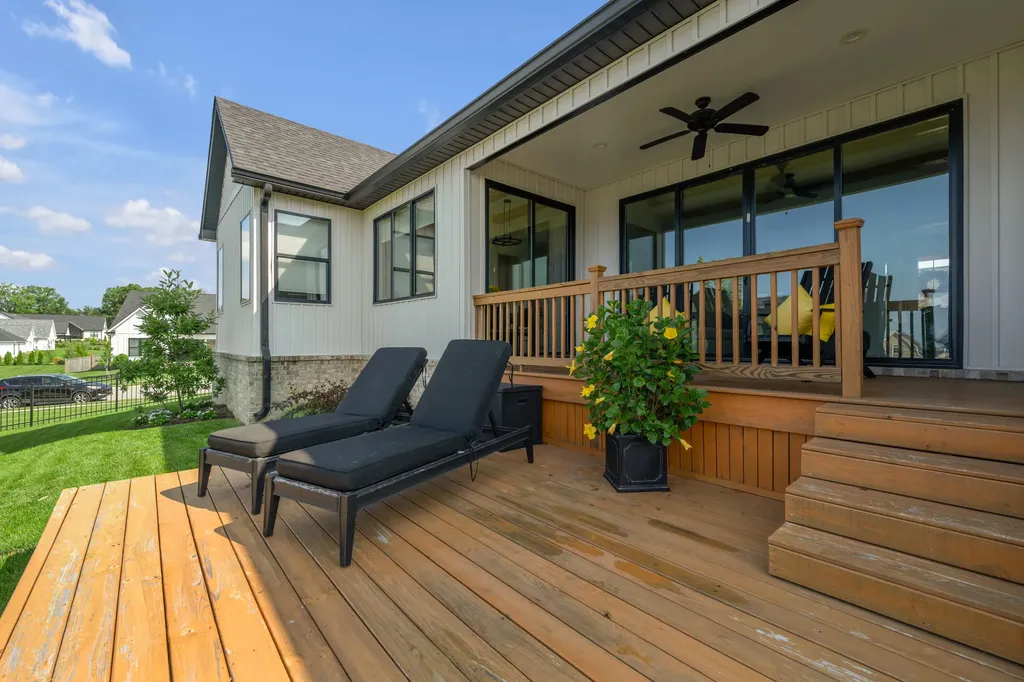 602 Trinity Lane Versailles KY 40383