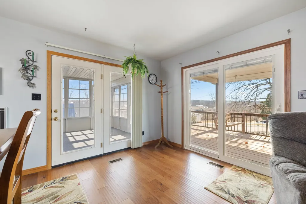 400 Cambridge Shores Drive Gilbertsville KY 42044