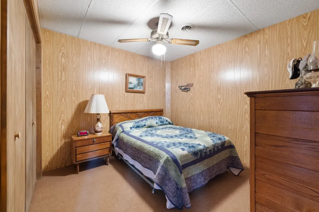 400 Cambridge Shores Drive Gilbertsville KY 42044