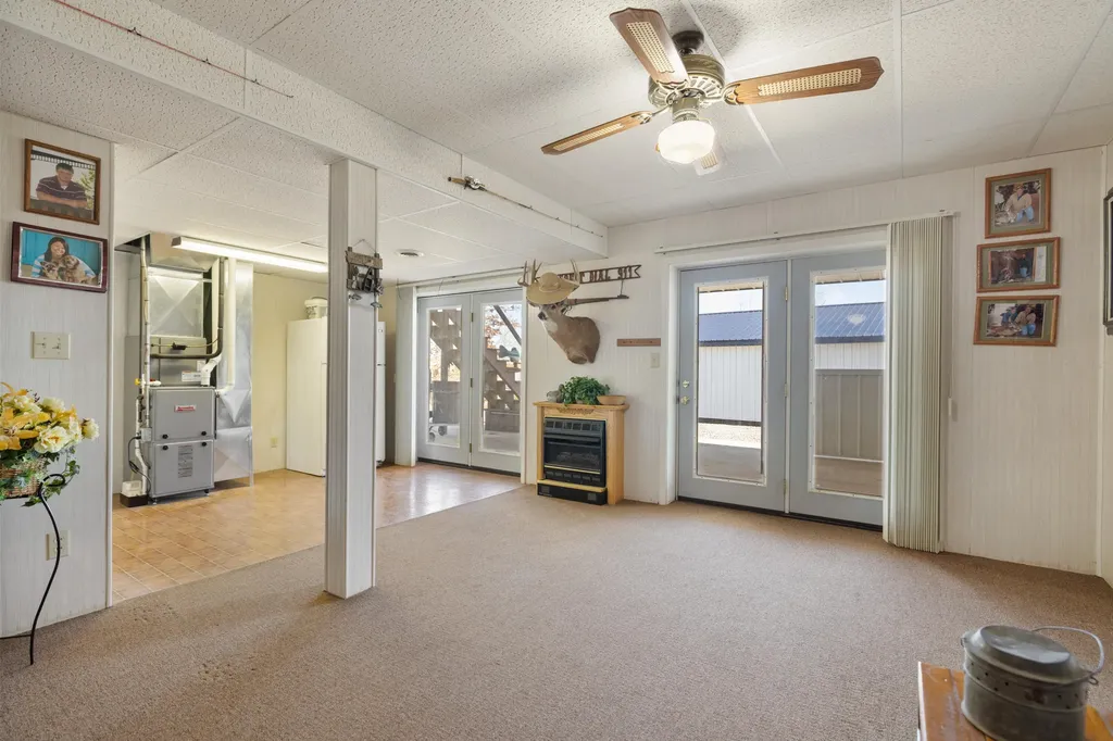 400 Cambridge Shores Drive Gilbertsville KY 42044