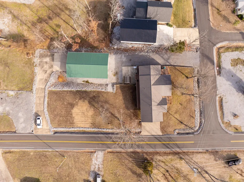 400 Cambridge Shores Drive Gilbertsville KY 42044