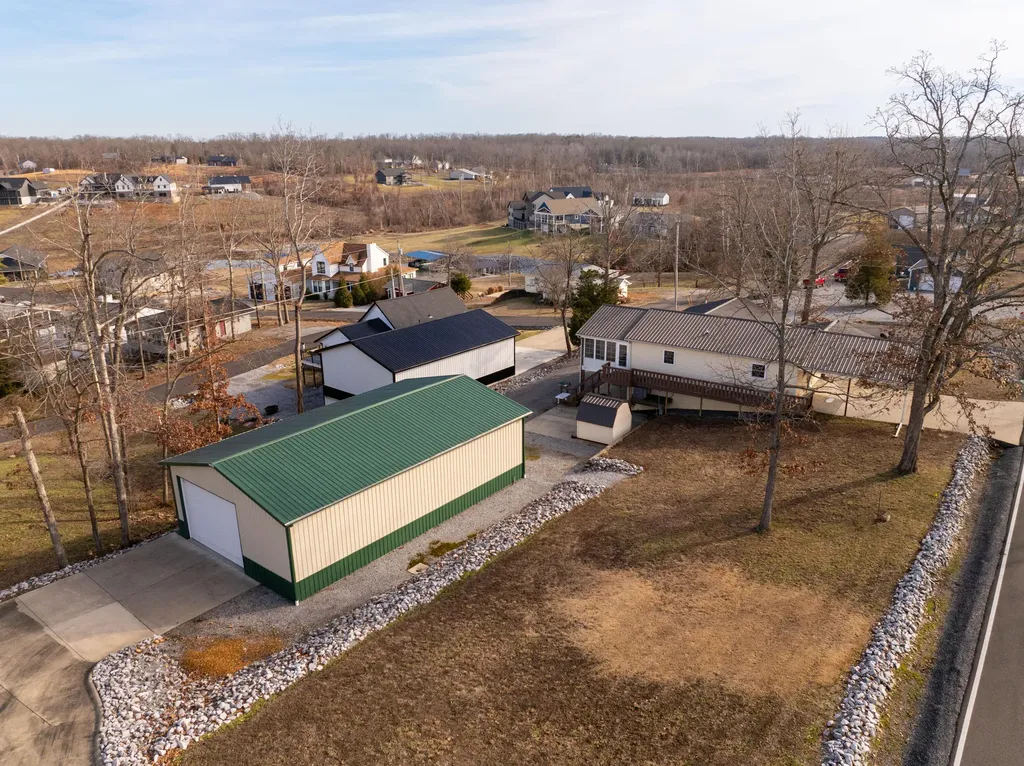 400 Cambridge Shores Drive Gilbertsville KY 42044