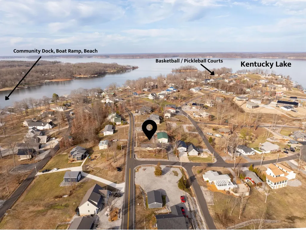 400 Cambridge Shores Drive Gilbertsville KY 42044