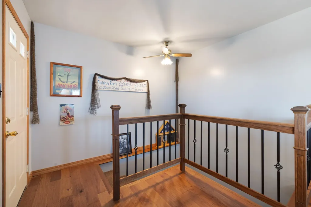 400 Cambridge Shores Drive Gilbertsville KY 42044