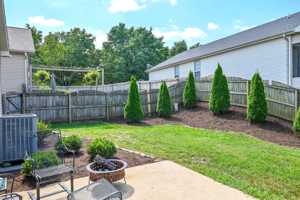 2604 Shannon Trace Lexington KY 40511