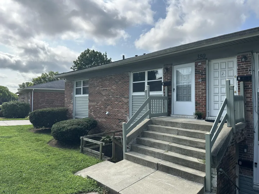 380 Redding Road Lexington KY 40517