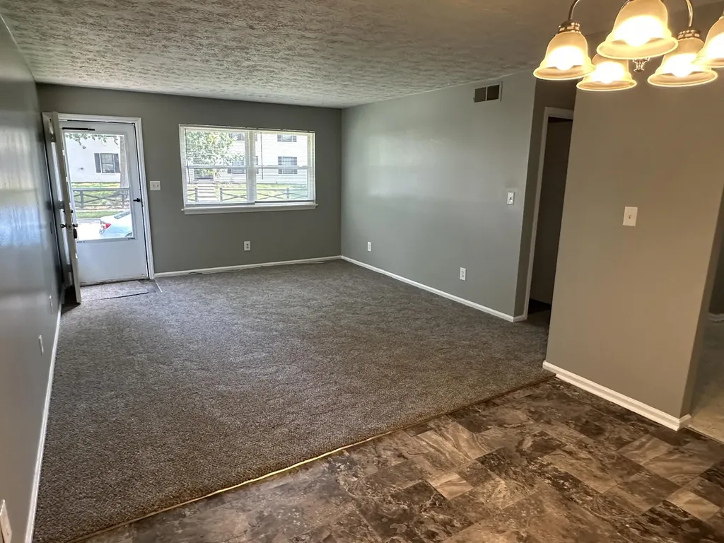380 Redding Road Lexington KY 40517