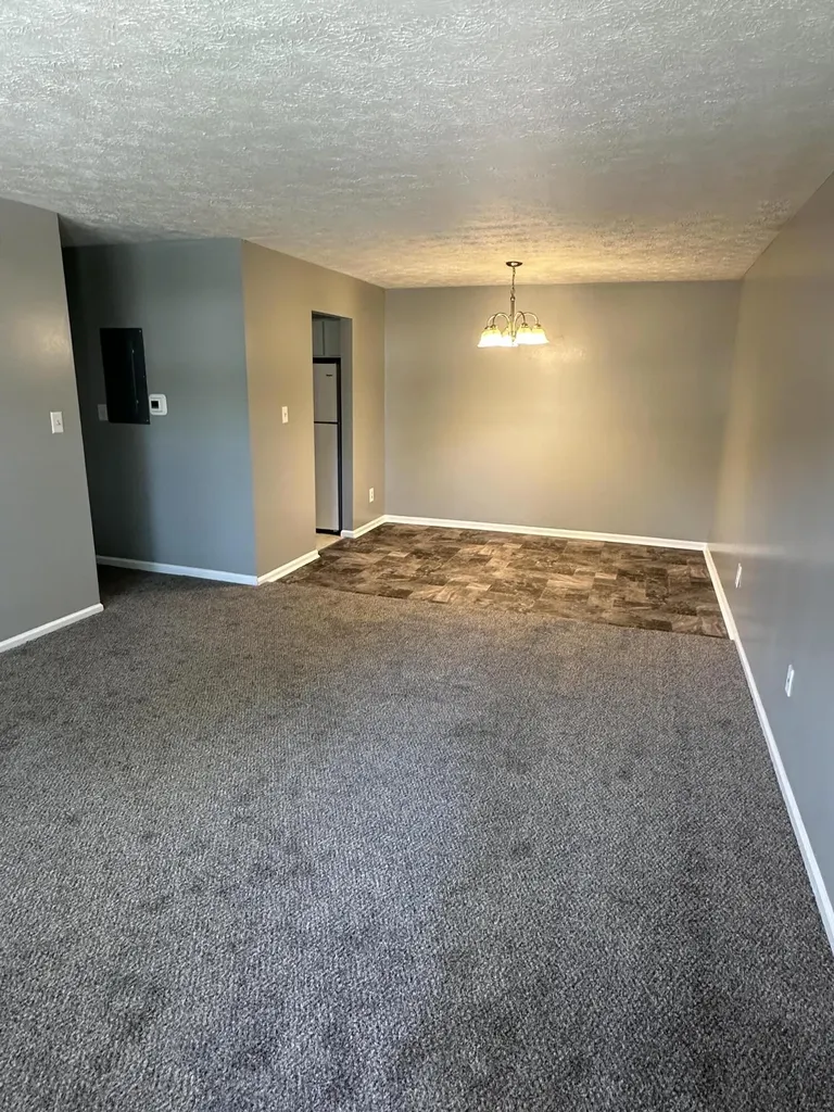 380 Redding Road Lexington KY 40517