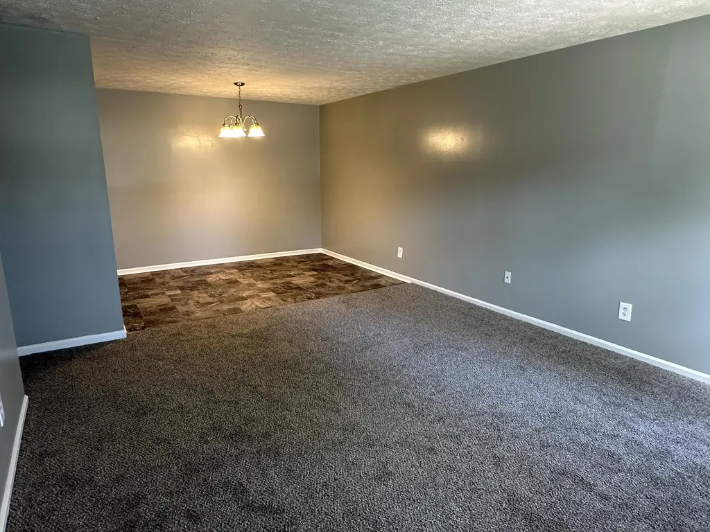 380 Redding Road Lexington KY 40517