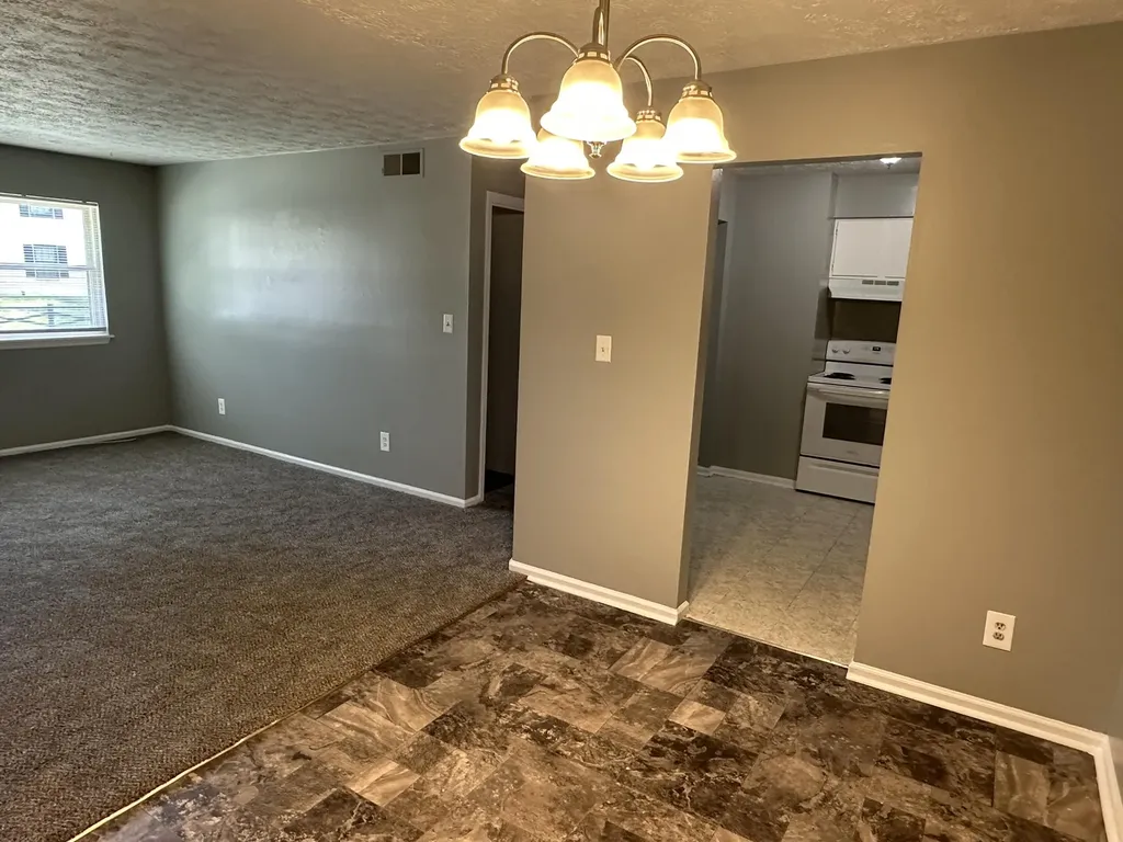 380 Redding Road Lexington KY 40517