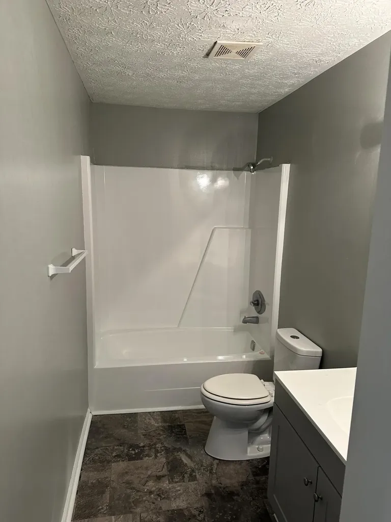 380 Redding Road Lexington KY 40517