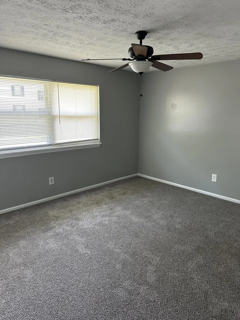 380 Redding Road Lexington KY 40517