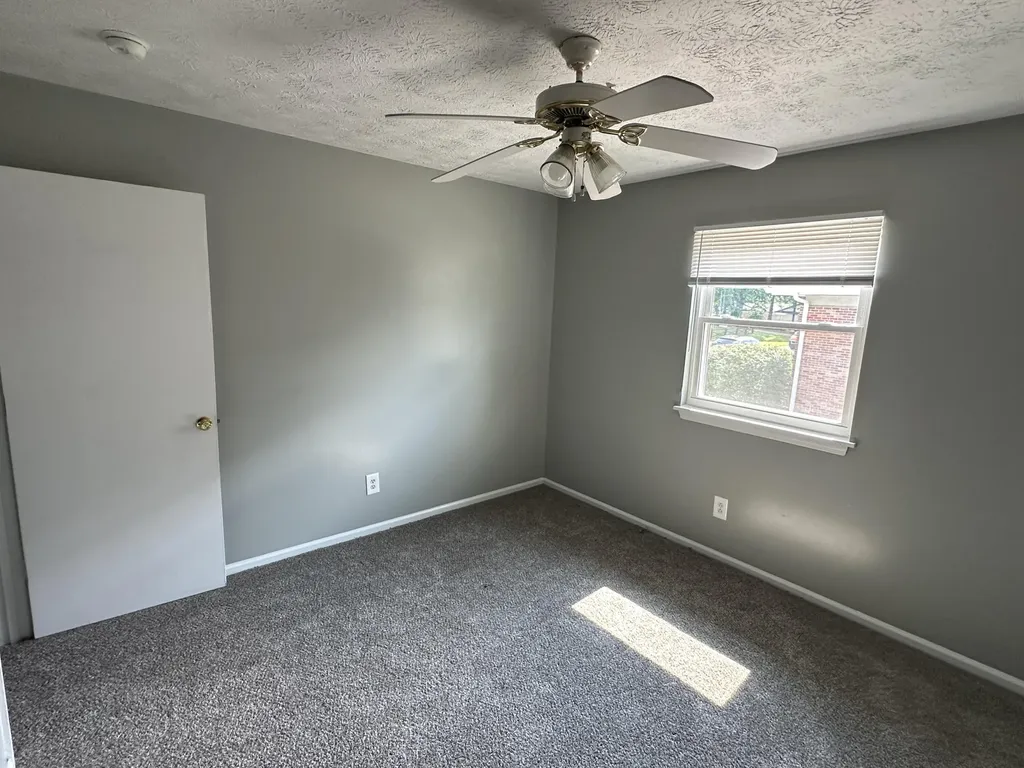 380 Redding Road Lexington KY 40517